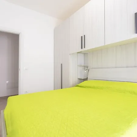 Vico Zona Spiagge Lägenhet